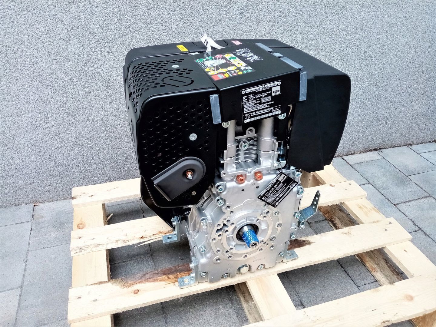 Ruling engine. Hatz 1b30. Двигатель Hatz 1b30. МКСМ 800 двигатель Hatz. Hatz Diesel 1b30 Генератор.