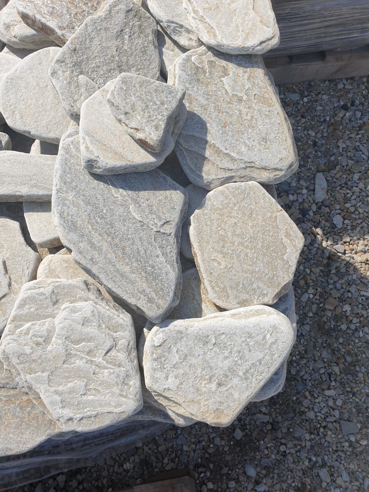Камень Златолит Серебро галтованный поддон для облицовки и дорожек, ландшафтный 1,5-2,5 см