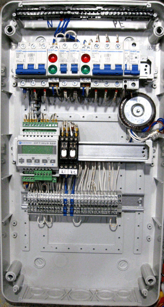 Шкаф управления с подогревом