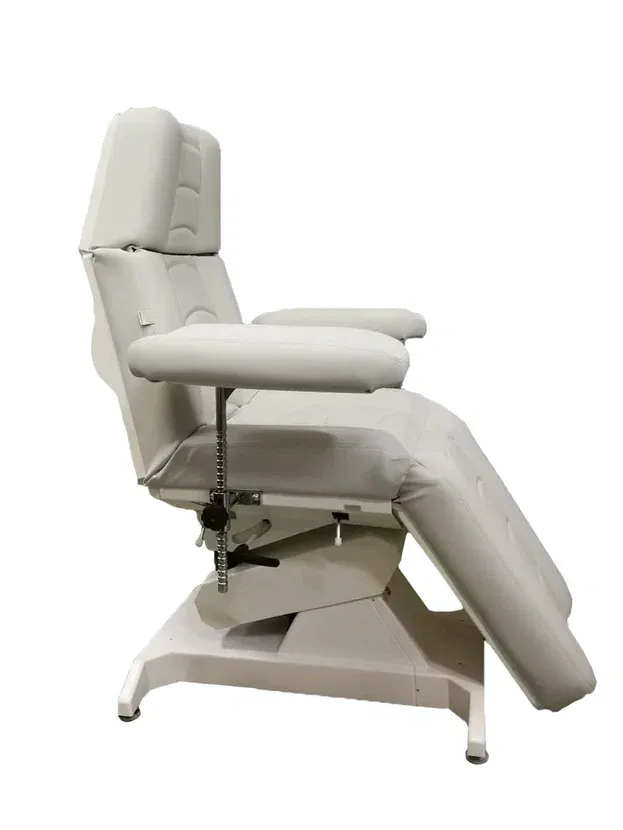 Процедурное кресло ОД-2 с ножной педалью управления, с донорскими подлокотниками